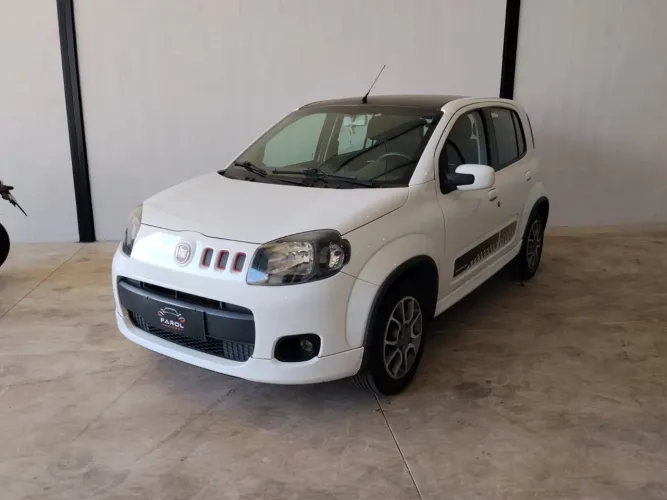 Fiat Uno Sporting 1.4 EVO Fire Flex 8V 4P 2014