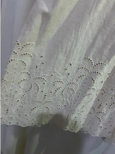 saia midi em linho e laise