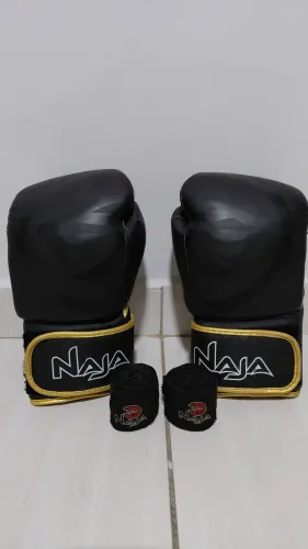 Luvas de Boxe e Muay Thai Naja Black line + bandagens