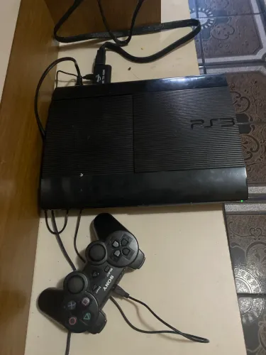 Vendo ou troco ps3 super slim desbloqueado jogos ps1,ps2 e ps3 quero ps4