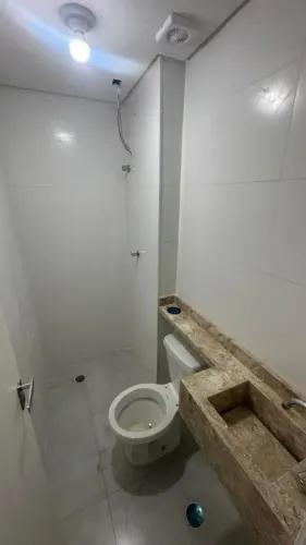 Imóvel para venda possui 32 metros quadrados com 2 quartos