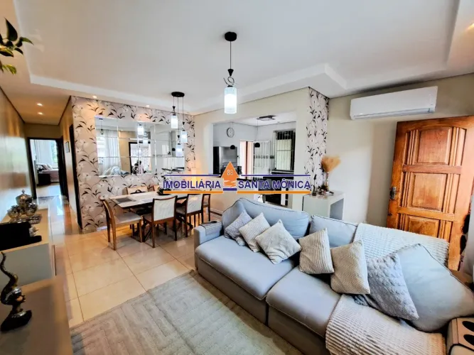 Casa 3 quartos - Santa Mônica