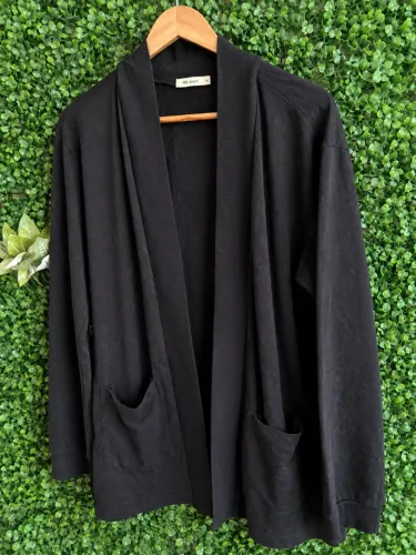 Cardigan preto Pool Basics, tamanho M NOVO!