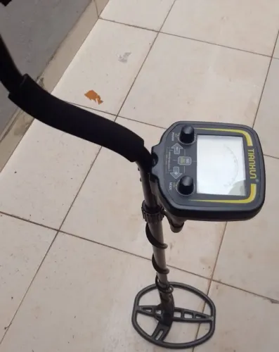 Detector de metal TX 850