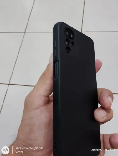 Celular semi-novo