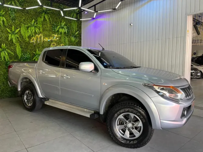 Mitsubishi L200 Triton Sport GL 2.4 Diesel 2021