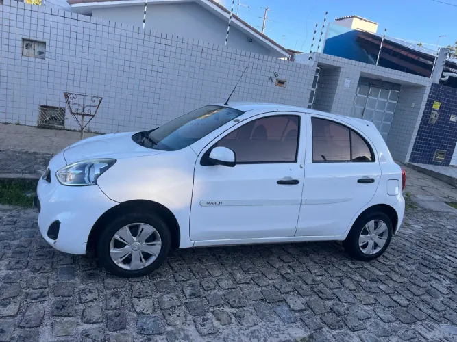 LOCAÇÃO DE VEÍCULO MOTORISTA APP