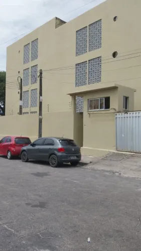 Apartamento para Venda em Fortaleza, Centro, 4 dormitórios, 2 banheiros