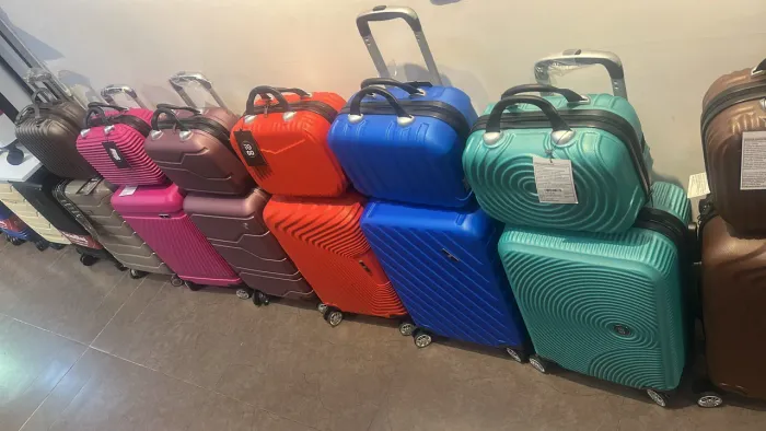 Kit mala bordo 10 kg + frasqueira