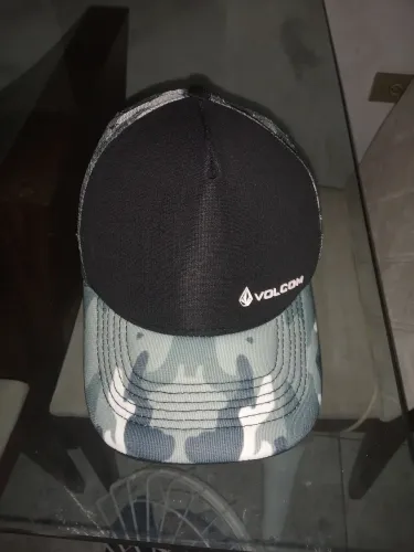Vendo  boné  novo 