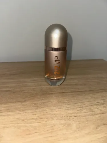 Perfume 212 VIP rose