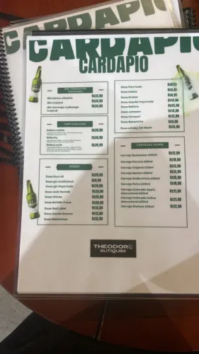 Garçom com experiência 