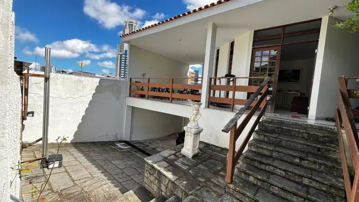 ALUGO CASA NO JARDIM TAVARES COM 4 QTOS