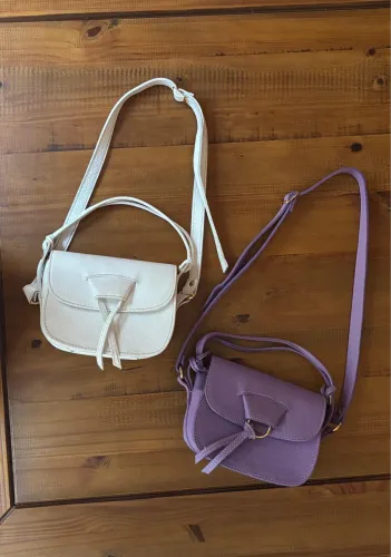 Bolsas de couro $100 cada
