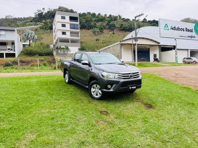 Toyota Hilux CD SRV 4X4 2.8 TDI Diesel Aut. 2018