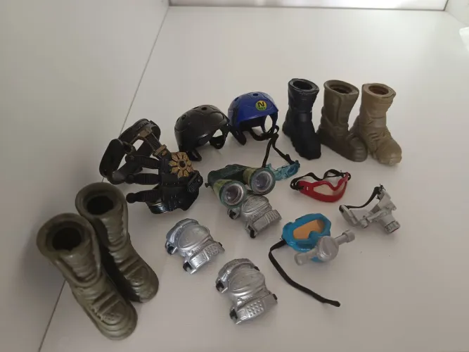 Boneco Max Stell kit acessórios diversos originais