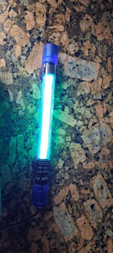 LAMPARA GERMICIDA UV 9W 110V C/FONTE E INCLUSO ACCESSORIO PARA FILTRAGE NO AQUARIO