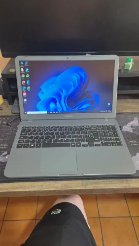 Notebook Samsung - Core i3 - 4GB - SSD 256GB - HD 1TB - ACEITO CARTÃO