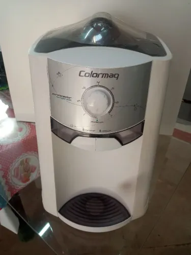 Bebedouro purificador Colormaq