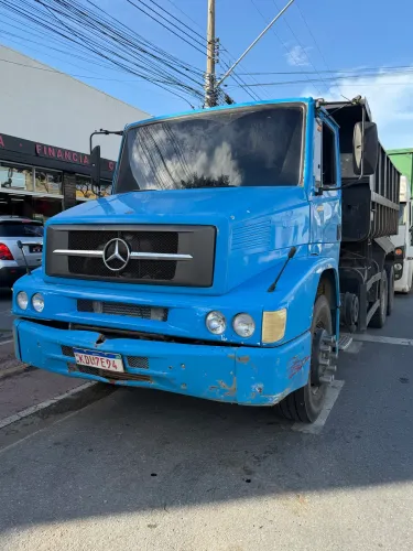 Caminhão muito bom 1620 caçamba 