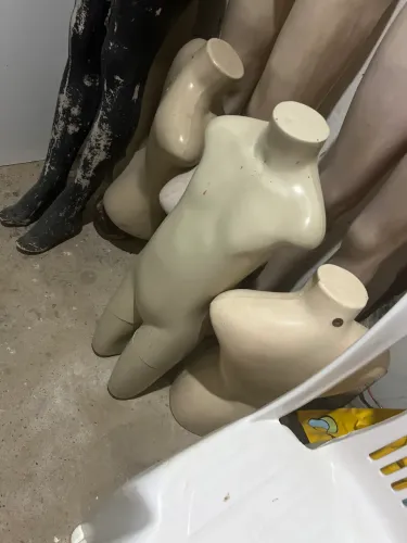 Vendo various maniquis