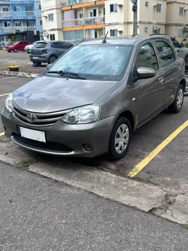 Toyota Etios X 1.3 Flex 16V 5P Mec. 2017