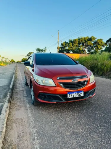 Chevrolet Onix Hatch LT 1.0 8V Flex Power Mec. 4P 2013