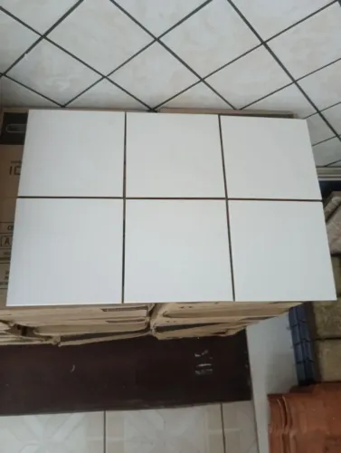 Revestimento Agata 15x15