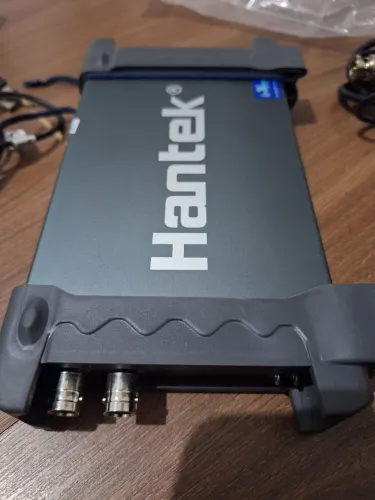 Osciloscópio Hantek 6022BE
