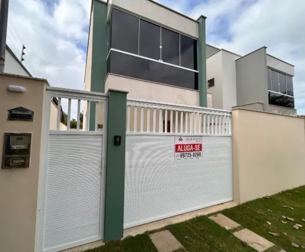Casa Duplex Nova Alto Padrão em Manguinhos | 3 Quartos | Praia