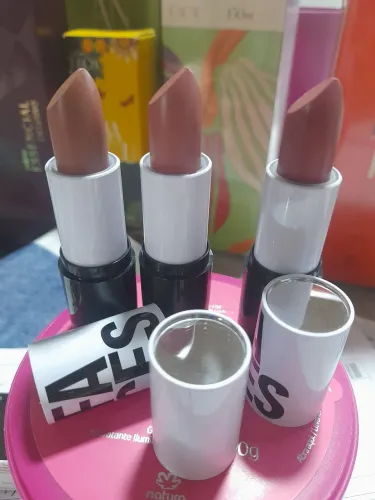 ? Batom Natura Faces - Apenas R$20