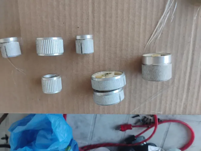 Vários knobs originais gradiente e Sony alguns maciço em alumínio todos ok