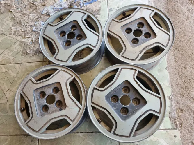 Rodas do Uno 1.5R e 1.6R