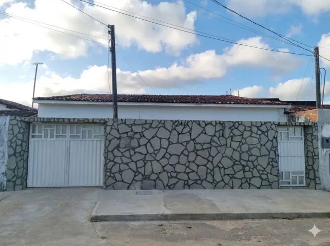 ? Casa à Venda - Benedito Bentes I