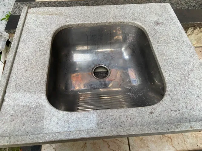 Tanque granito Siena branco