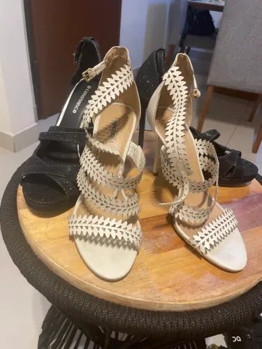 ACEITO OFERTA - KIT COM 7 SAPATOS DE SALTO - Nº 39 - PREÇO DE OPORTUNIDADE