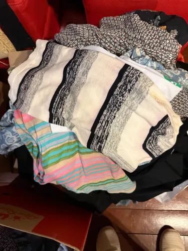 50 peças de roupas femininas para brechó - ótimo estado de conservação