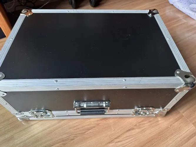 Hardcase Profissional para Pedais/Pedaleira ou Mesa de Som (55x35x25cm) - Estado Impecável
