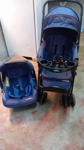 Carrinho e bebê conforto COSCO