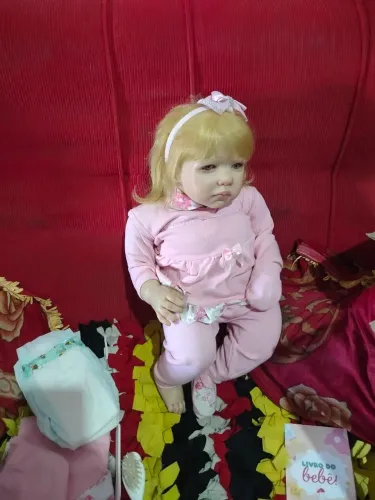 Bebê reborn kit lilly