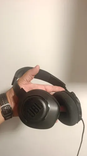 Fone Gamer JBL Quantum 100 com micfrofone destacável