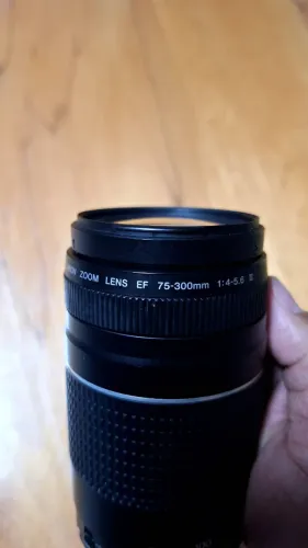 Lente Canon EF 75-300 mm