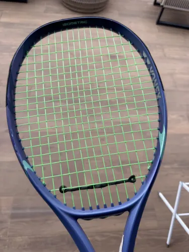 Raquete yonex ezone 100