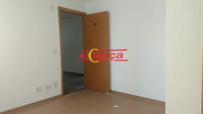 Apartamento à venda no Condomínio Residencial Santa Lúcia em Guarulhos