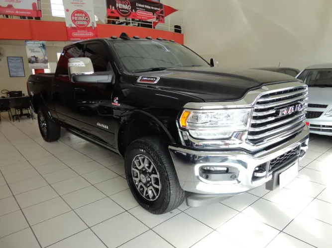 Ram 3500 Limited Longhorn 6.7 TB CD Diesel 2024