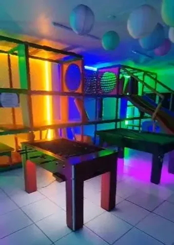 Eletricista Residencial e Comercial. Instalamos LED, ar-condicionado, chuveiros, tomadas