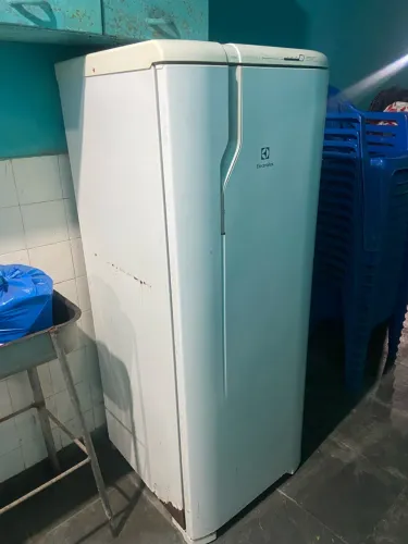 Geladeira eletrolux