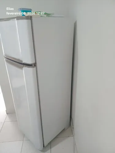 Vendo geladeira  usada