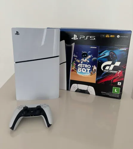 PlayStation 5 Slim 1TB (sem marcas de uso)