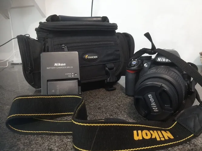 CAMERA NIKON AF-5 NIKKOR 18-55mm C/ DEFEITO
